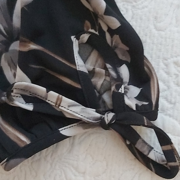 Top - Picture 6 of 6